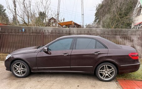 Mercedes-Benz E-Класс, 2012 год, 2 500 000 рублей, 17 фотография