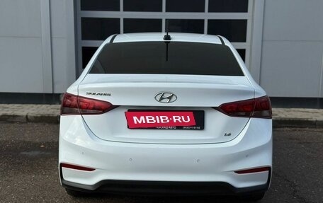 Hyundai Solaris II рестайлинг, 2019 год, 908 000 рублей, 4 фотография