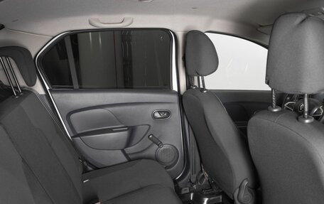 Renault Logan II, 2020 год, 900 000 рублей, 8 фотография