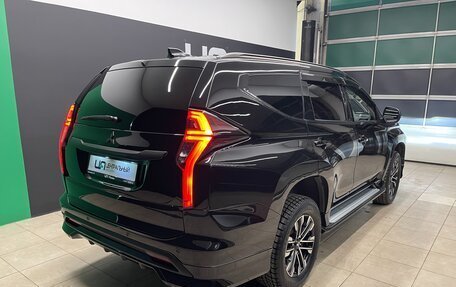 Mitsubishi Pajero Sport III рестайлинг, 2021 год, 4 500 000 рублей, 7 фотография