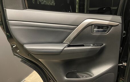 Mitsubishi Pajero Sport III рестайлинг, 2021 год, 4 500 000 рублей, 21 фотография