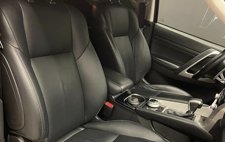 Mitsubishi Pajero Sport III рестайлинг, 2021 год, 4 500 000 рублей, 20 фотография