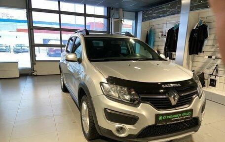 Renault Sandero II рестайлинг, 2018 год, 1 050 000 рублей, 2 фотография