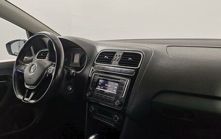 Volkswagen Polo VI (EU Market), 2017 год, 1 375 000 рублей, 11 фотография