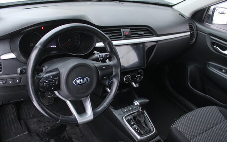 KIA Rio IV, 2018 год, 1 099 000 рублей, 10 фотография
