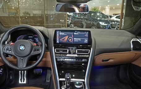 BMW 8 серия, 2022 год, 12 900 000 рублей, 10 фотография