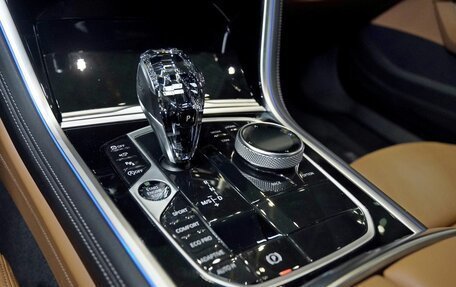 BMW 8 серия, 2022 год, 12 900 000 рублей, 17 фотография