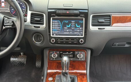 Volkswagen Touareg III, 2012 год, 2 575 000 рублей, 22 фотография