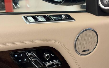 Land Rover Range Rover IV рестайлинг, 2019 год, 8 290 000 рублей, 11 фотография