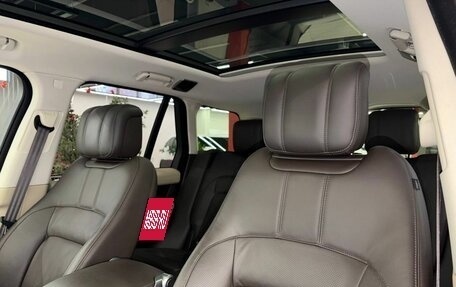 Land Rover Range Rover IV рестайлинг, 2019 год, 8 290 000 рублей, 13 фотография