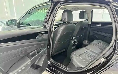 Volkswagen Passat B8 рестайлинг, 2022 год, 2 178 000 рублей, 12 фотография