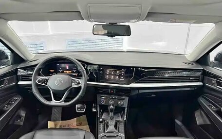 Volkswagen Passat B8 рестайлинг, 2022 год, 2 178 000 рублей, 13 фотография