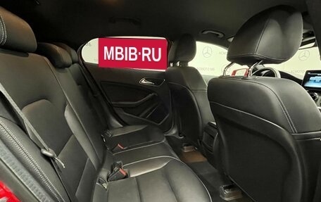 Mercedes-Benz GLA, 2019 год, 2 700 000 рублей, 17 фотография