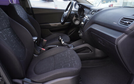 KIA Rio III рестайлинг, 2013 год, 895 000 рублей, 18 фотография