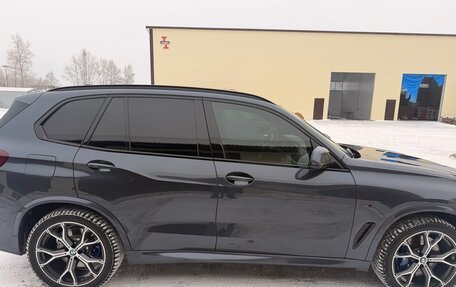 BMW X5, 2021 год, 9 000 000 рублей, 2 фотография