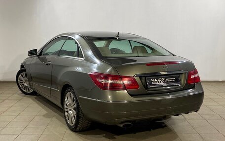 Mercedes-Benz E-Класс, 2012 год, 1 850 000 рублей, 7 фотография