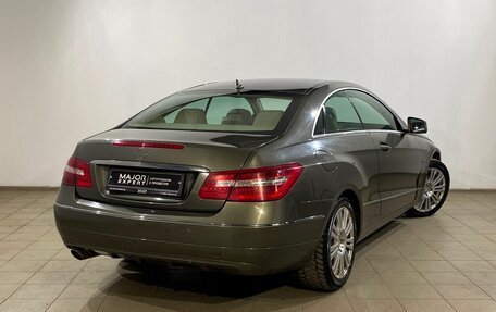 Mercedes-Benz E-Класс, 2012 год, 1 850 000 рублей, 5 фотография