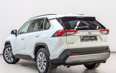 Toyota RAV4, 2020 год, 3 395 000 рублей, 7 фотография