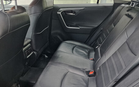 Toyota RAV4, 2020 год, 3 395 000 рублей, 18 фотография