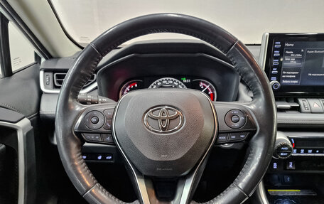 Toyota RAV4, 2020 год, 3 395 000 рублей, 22 фотография