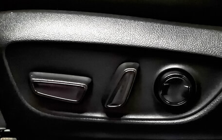 Toyota RAV4, 2020 год, 3 395 000 рублей, 25 фотография