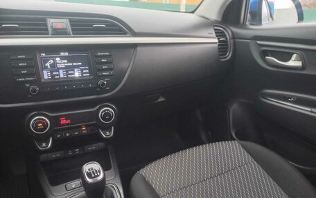 KIA Rio IV, 2019 год, 1 300 000 рублей, 15 фотография