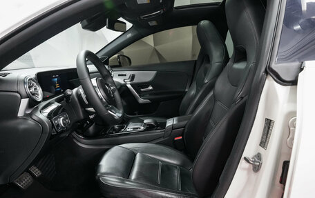 Mercedes-Benz CLA, 2019 год, 3 035 000 рублей, 10 фотография