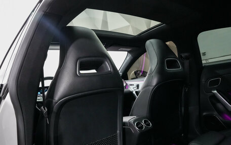 Mercedes-Benz CLA, 2019 год, 3 035 000 рублей, 15 фотография