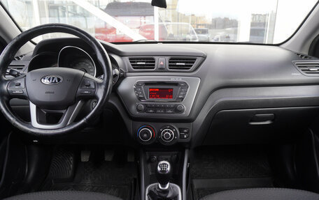 KIA Rio III рестайлинг, 2014 год, 890 000 рублей, 11 фотография