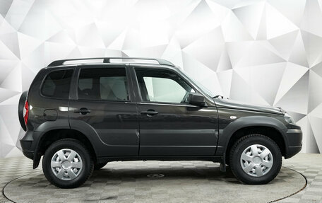 Chevrolet Niva I рестайлинг, 2019 год, 810 000 рублей, 6 фотография