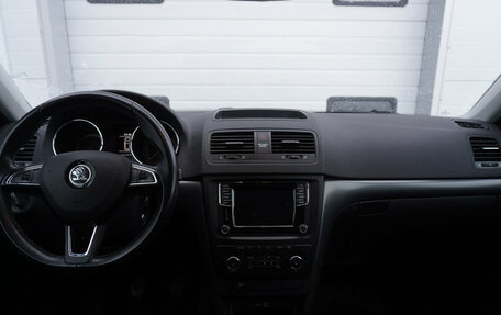 Skoda Yeti I рестайлинг, 2017 год, 1 545 000 рублей, 10 фотография