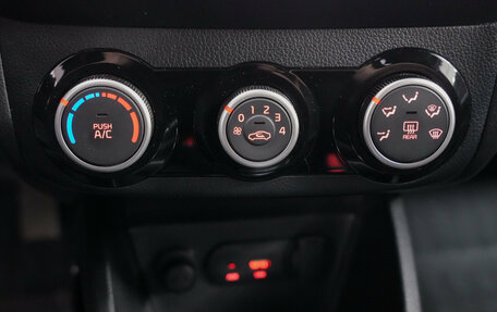 KIA Rio III рестайлинг, 2017 год, 1 075 000 рублей, 17 фотография