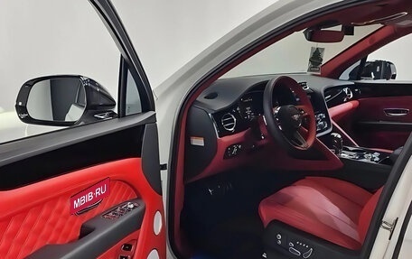 Bentley Bentayga I, 2023 год, 25 170 000 рублей, 3 фотография