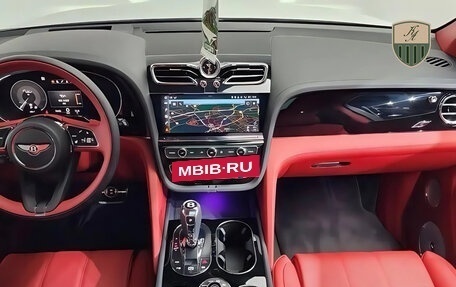 Bentley Bentayga I, 2023 год, 25 170 000 рублей, 2 фотография