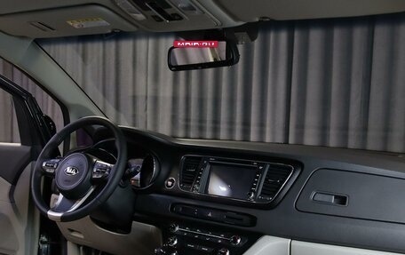 KIA Carnival III, 2016 год, 1 999 000 рублей, 5 фотография