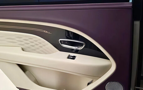 Bentley Bentayga I, 2025 год, 33 800 000 рублей, 10 фотография