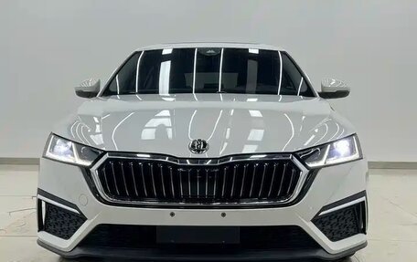 Skoda Octavia IV, 2022 год, 2 120 000 рублей, 2 фотография