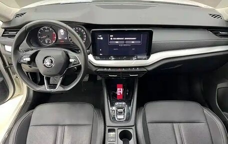 Skoda Octavia IV, 2022 год, 2 120 000 рублей, 13 фотография