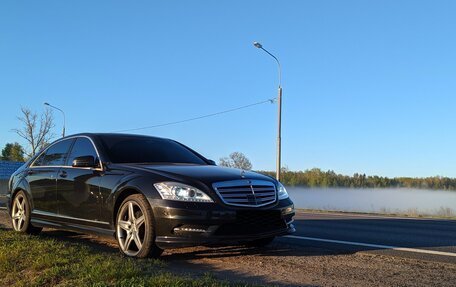 Mercedes-Benz S-Класс, 2010 год, 1 850 000 рублей, 4 фотография