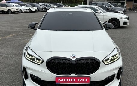 BMW 1 серия, 2021 год, 2 830 000 рублей, 1 фотография