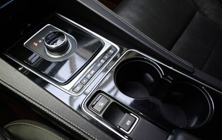 Jaguar F-Pace, 2016 год, 2 650 000 рублей, 16 фотография