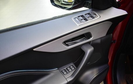 Jaguar F-Pace, 2016 год, 2 650 000 рублей, 17 фотография