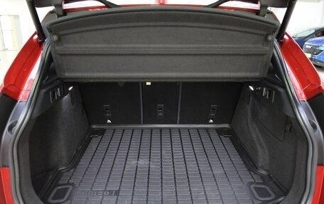 Jaguar F-Pace, 2016 год, 2 650 000 рублей, 24 фотография