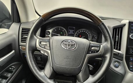 Toyota Land Cruiser 200, 2018 год, 6 250 000 рублей, 13 фотография