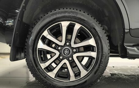 Toyota Land Cruiser 200, 2018 год, 6 250 000 рублей, 30 фотография