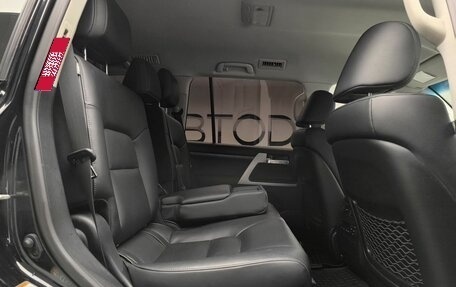 Toyota Land Cruiser 200, 2018 год, 6 250 000 рублей, 26 фотография