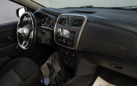 Renault Sandero II рестайлинг, 2020 год, 979 000 рублей, 13 фотография