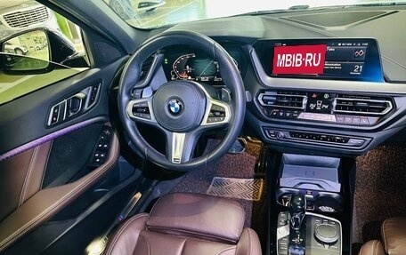 BMW 1 серия, 2020 год, 3 050 000 рублей, 15 фотография