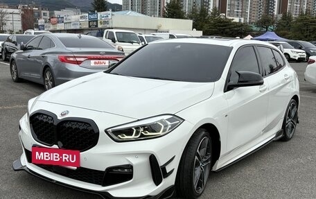 BMW 1 серия, 2021 год, 2 830 000 рублей, 2 фотография