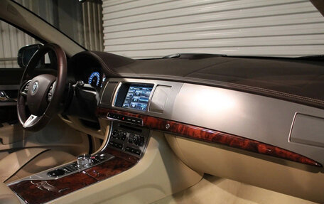 Jaguar XF I рестайлинг, 2013 год, 1 200 000 рублей, 4 фотография